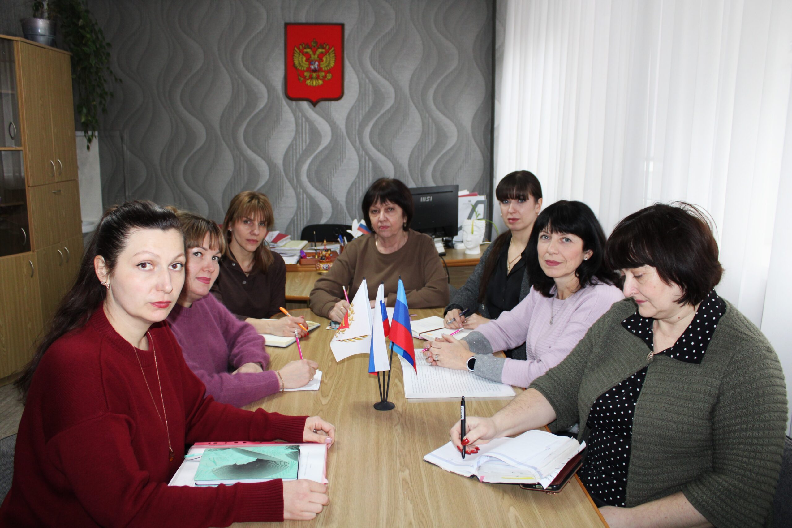 Обсуждение мер противодействия коррупции на административном заседании