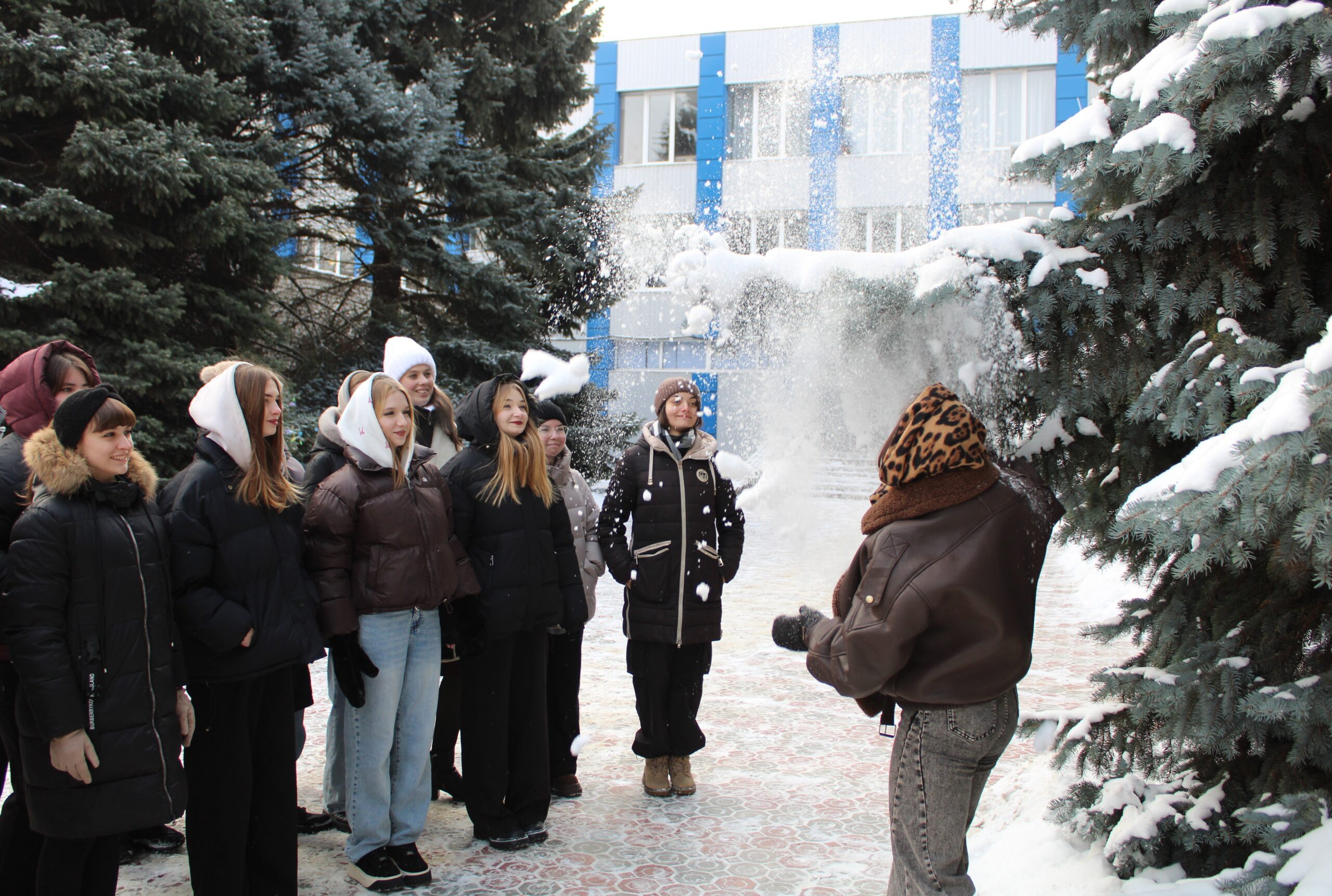 В Стахановском колледже ЛГПУ прошло занятие полевой практики по основам природоведения и краеведения