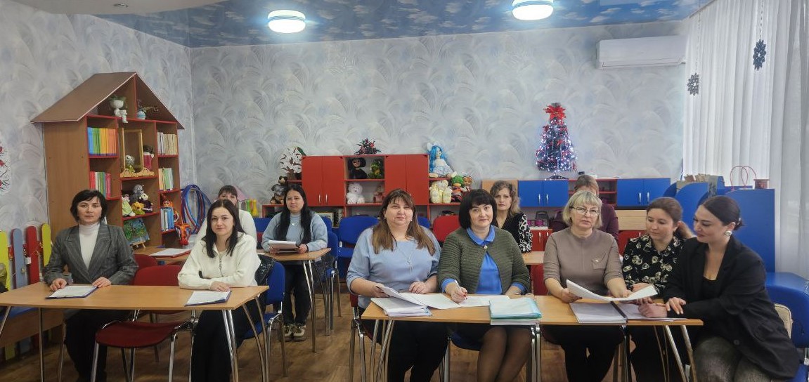 В Стахановском колледже ЛГПУ стартовала защита курсовых работ по специальности «Дошкольное образование» заочной формы обучения