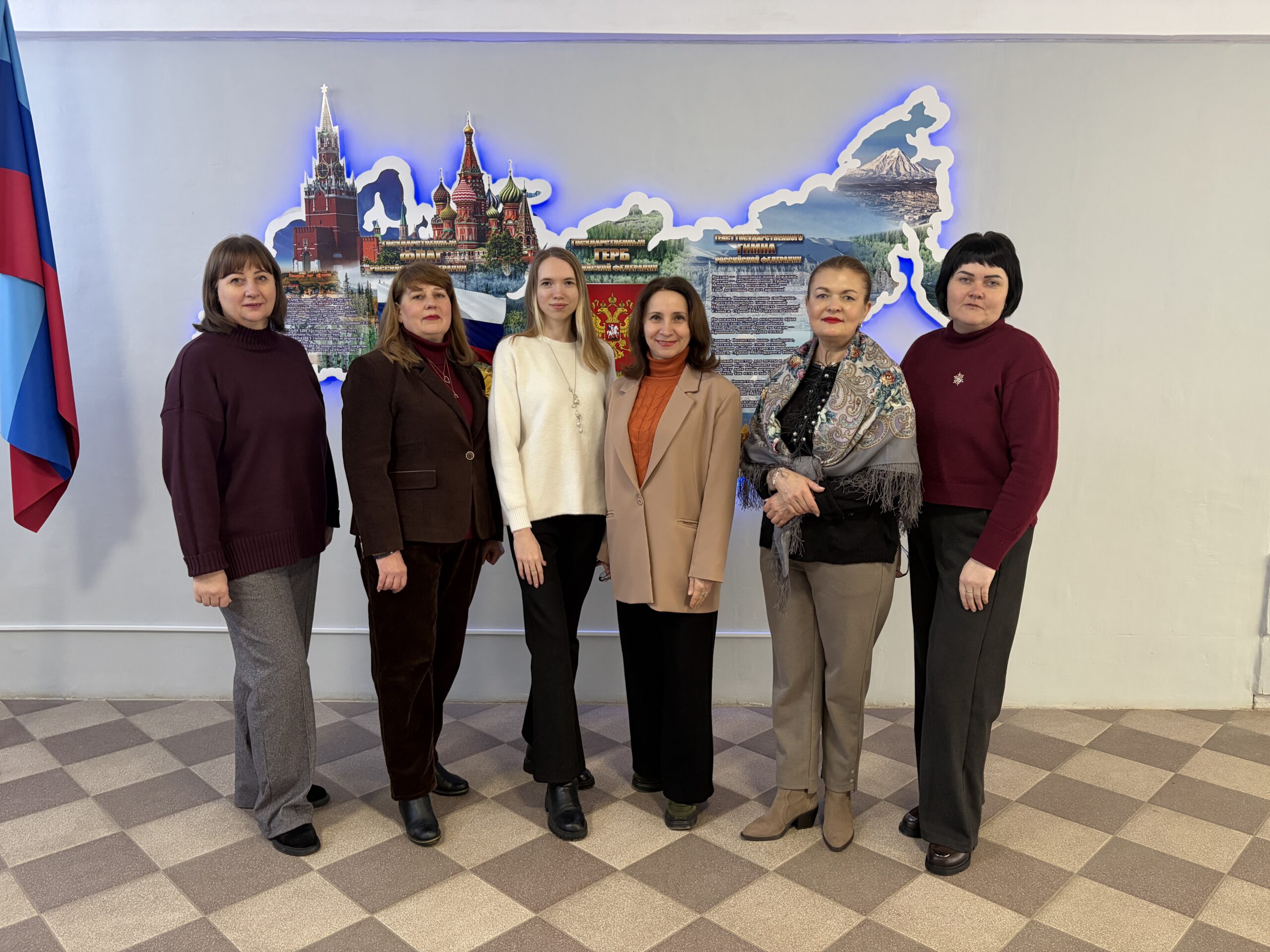 От студенческой скамьи — к учительскому призванию: чемпионат «Профессионалы» в Стахановском колледже ЛГПУ