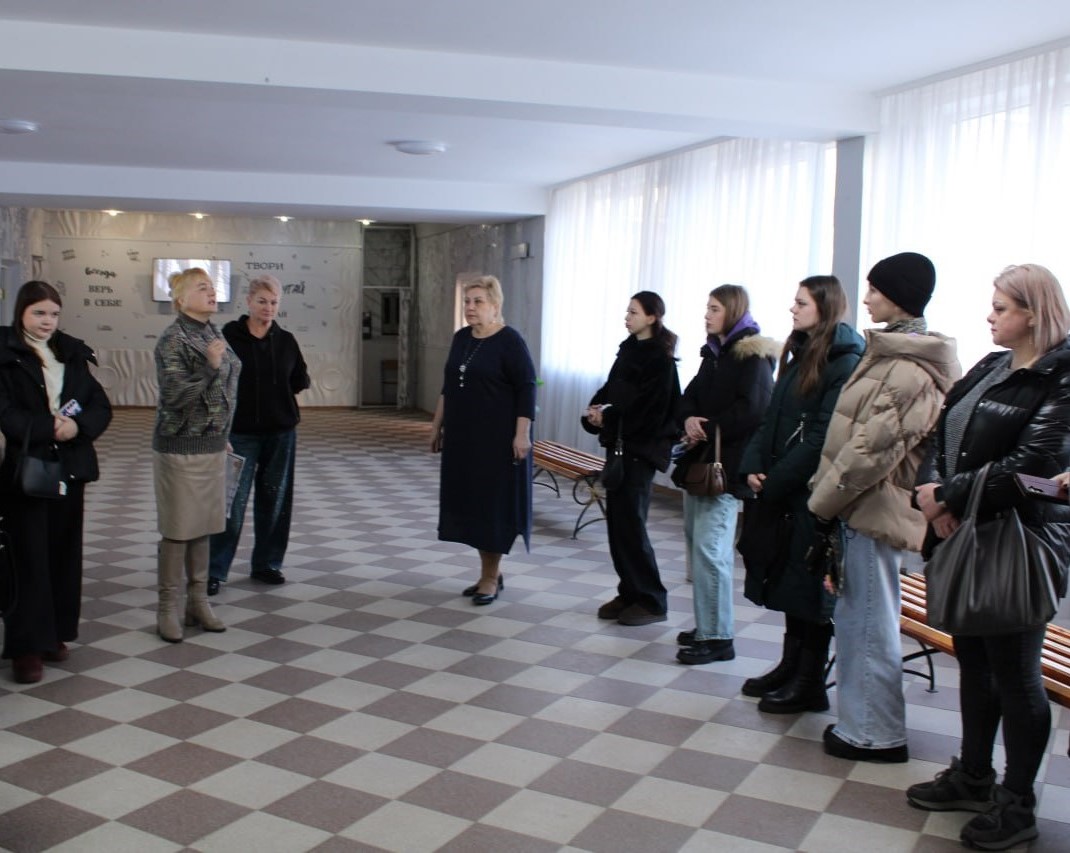 Будущее начинается здесь: в Стахановском колледже ЛГПУ успешно прошел День открытых дверей