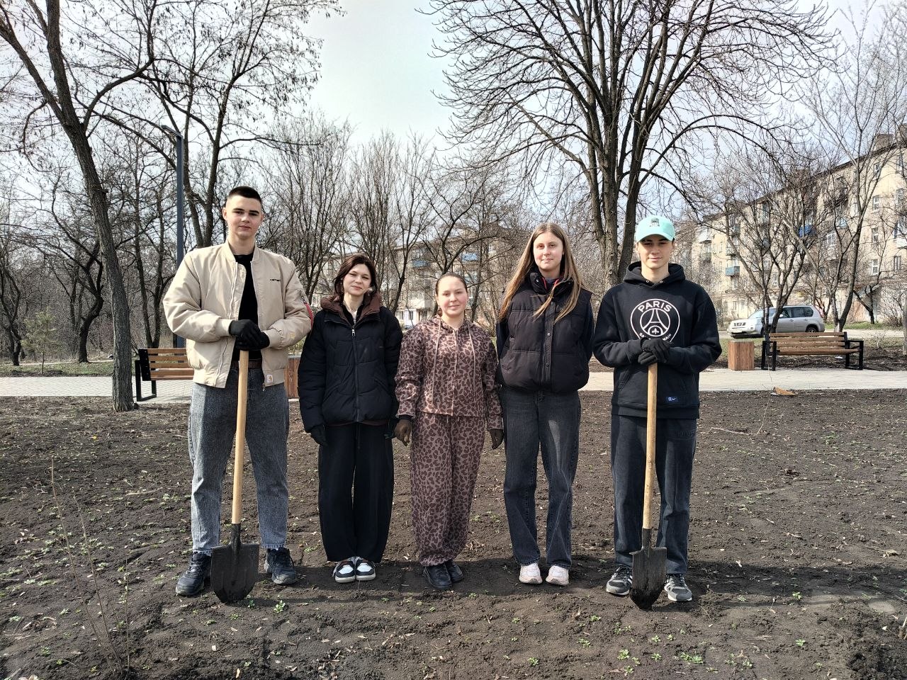 ВЕСЕННЕЕ БЛАГОУСТРОЙСТВО ТЕРРИТОРИИ СКВЕРА ПОБЕДЫ