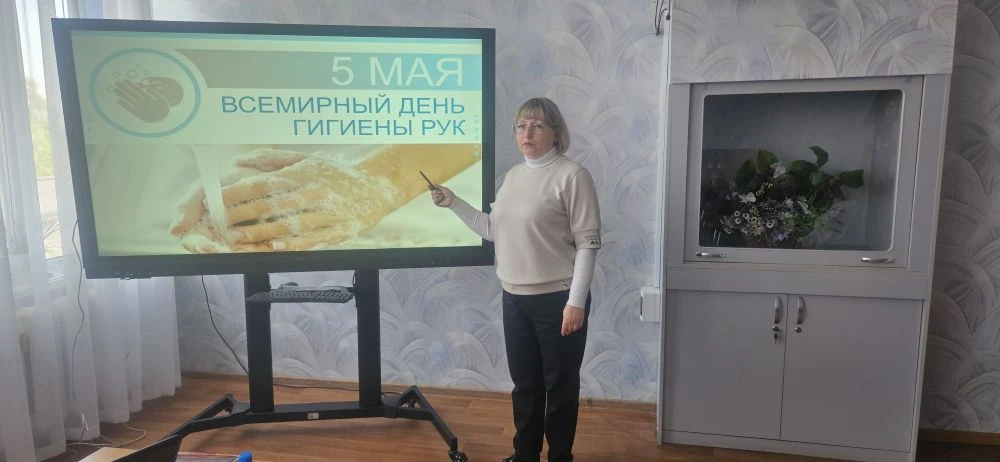 Чистые руки — здоровое поколение: в Стахановском колледже ЛГПУ отметили Всемирный день гигиены рук