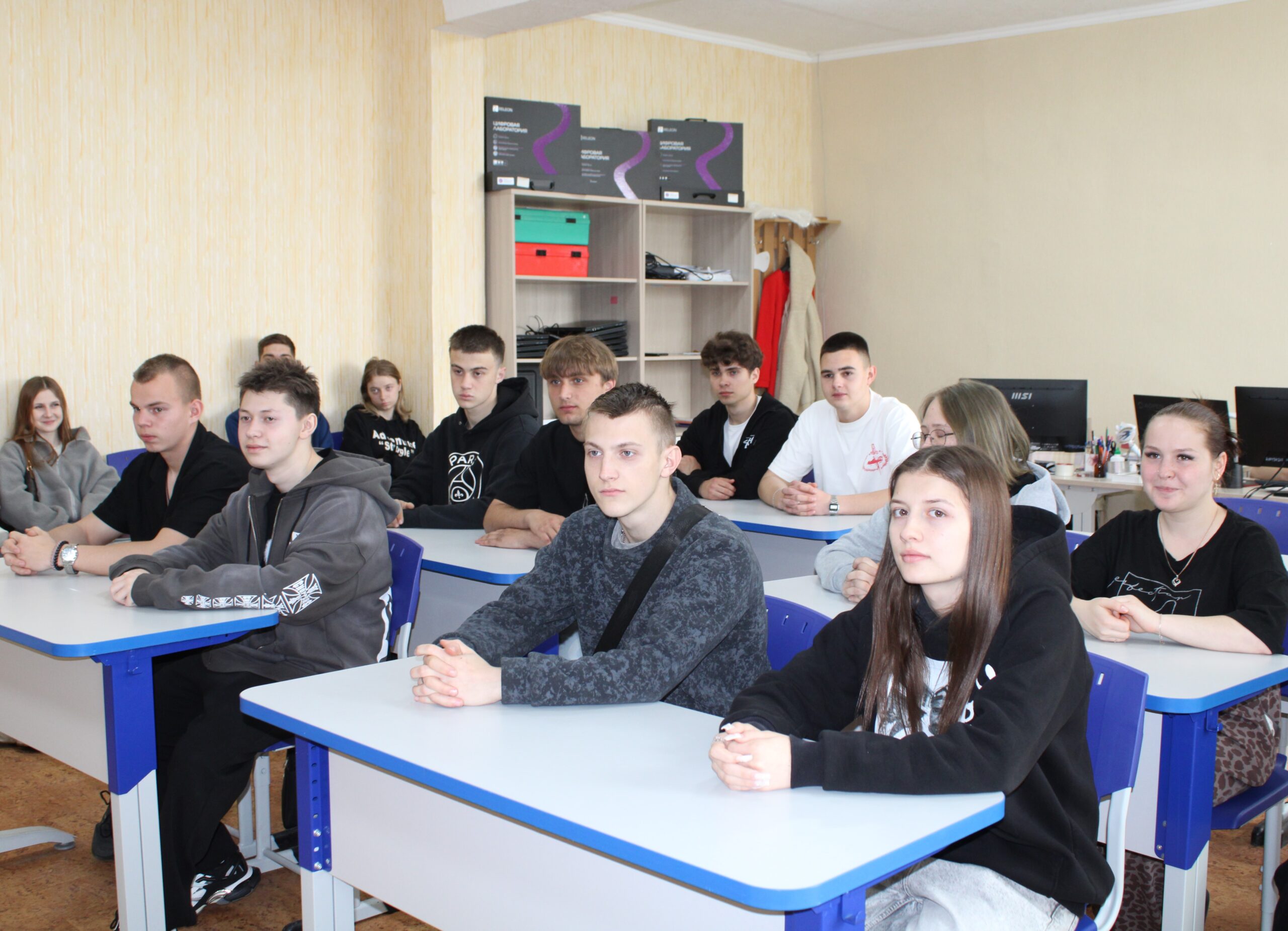 Студенты колледжа посмотрели фильм «Глубокая разведка»