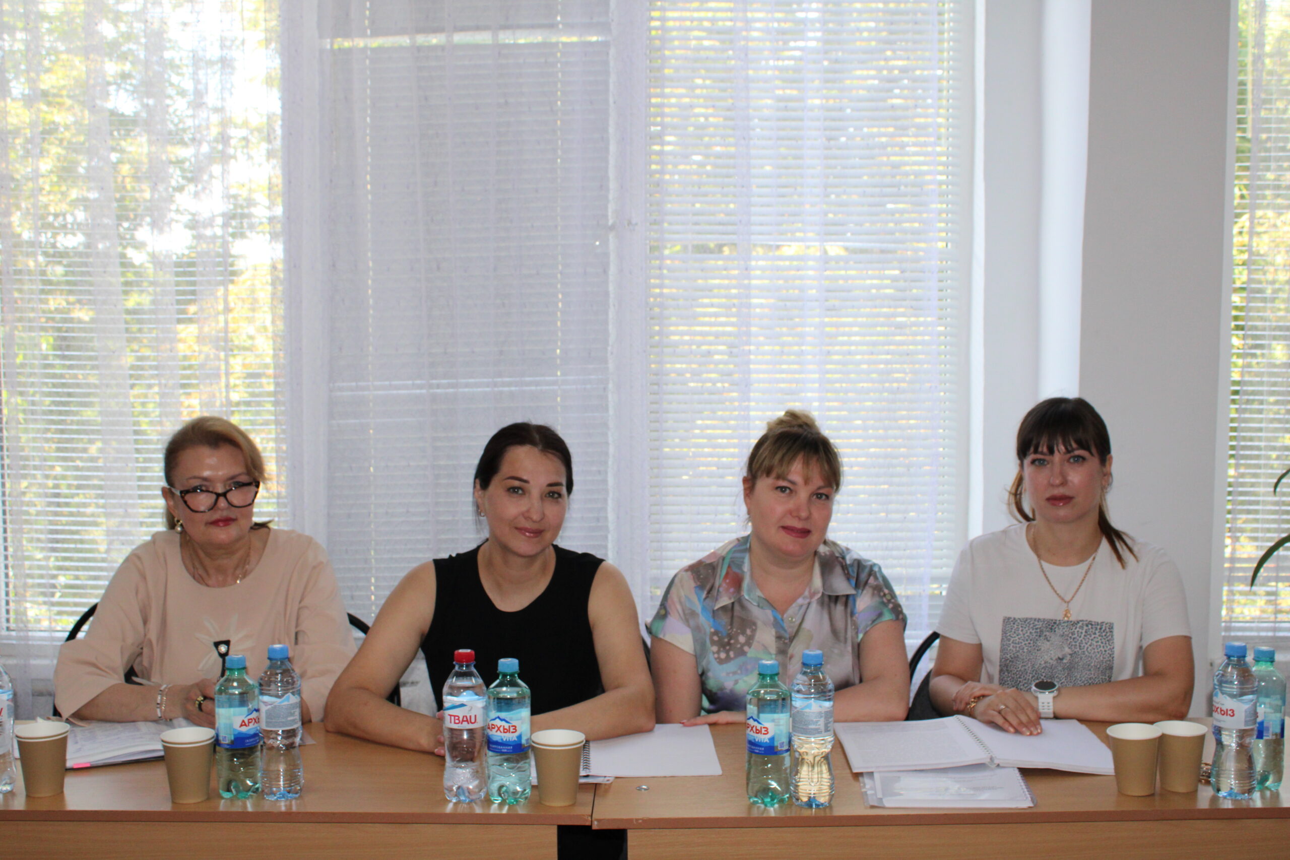 В Стахановском колледже ЛГПУ продолжается ГИА: выпускники заочного отделения защищают дипломные проекты