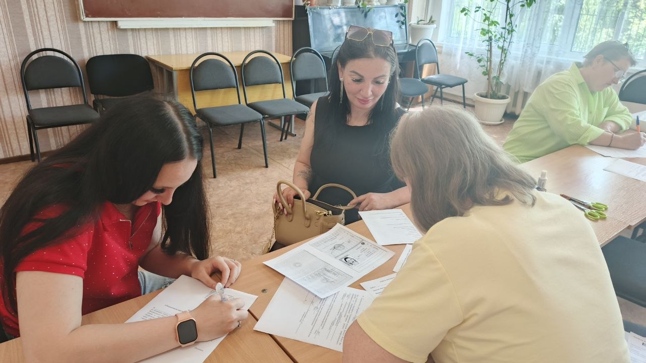 ПРИЁМНАЯ КОМИССИЯ ПРОДОЛЖАЕТ РАБОТУ!